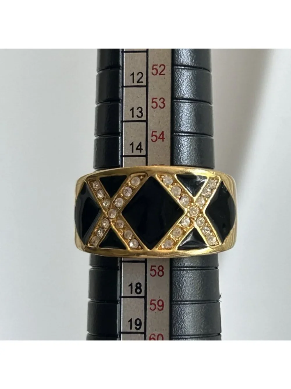 Avon Black Enamel Rhinestone XX Ring Size 8 Kisses Gold Tone Y2K Retro 2002